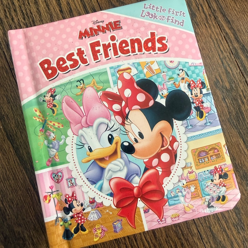 Disney Minnie Best Friends Look and Find Book